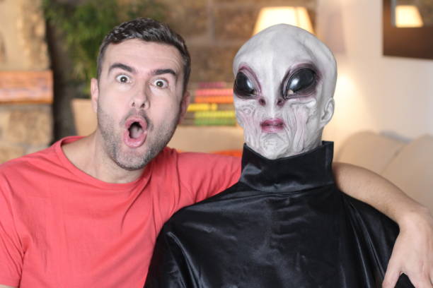 istock Shocked man meeting an alien 1278561328