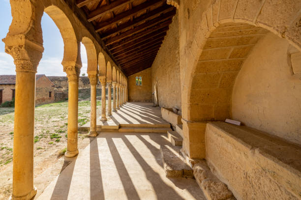 Entrance of the Mozarabic monastery of San Miguel de Escalada in which you can see the horseshoe arches Entrance of the Mozarabic monastery of San Miguel de Escalada in which you can see the horseshoe arches mozarabic stock pictures, royalty-free photos & images