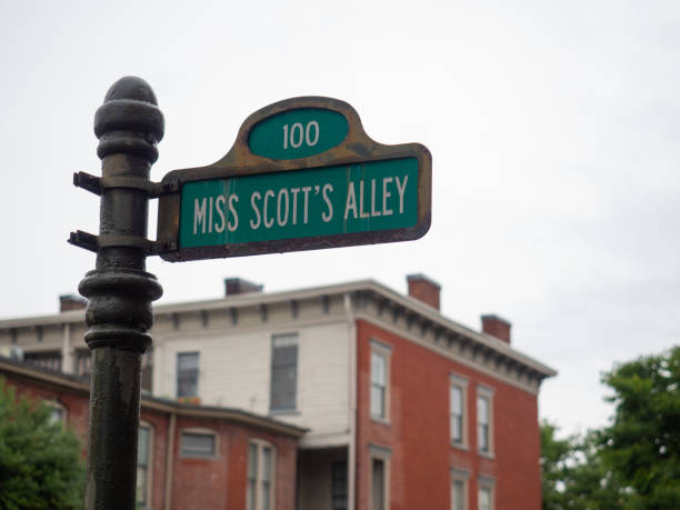 istock Miss Scott's Alley. 1278616631