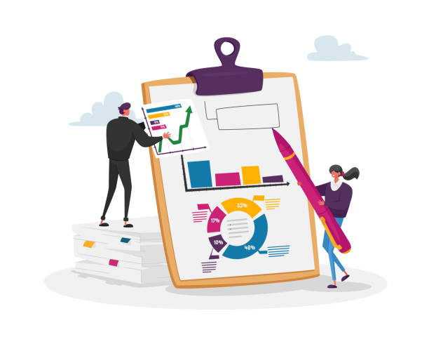 audit dan literasi keuangan. pemodal, banker advising, pembukuan. karakter akuntan kecil di data isi papan klip besar - menyalin kegiatan ilustrasi stok