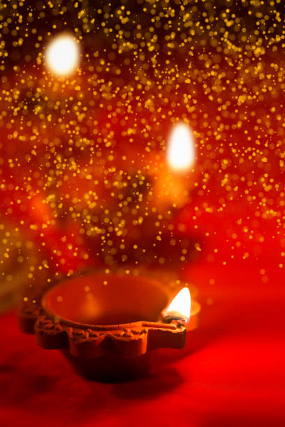 festival indio diwali , lámpara diwali - colores fotos fotografías e imágenes de stock