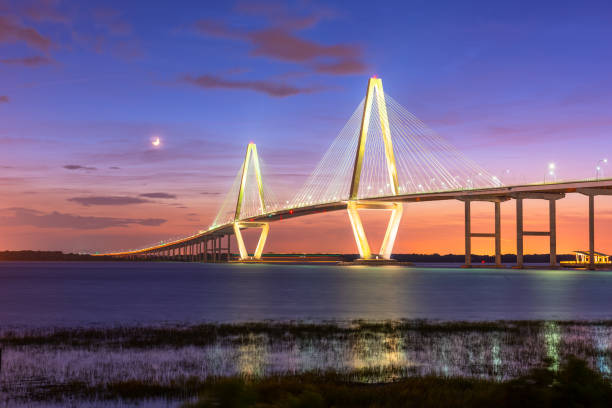 charleston, carolina del sur, estados unidos en arthur ravenel jr. bridge - arthur ravenel fotografías e imágenes de stock