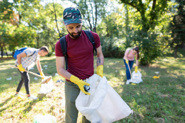 istock Students cleaning the local park 1279002758