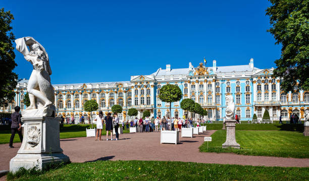 The ornate gold, blue and white exterior of Catherine's Palace in Pushkin, St Petersburg, Russi The ornate gold, blue and white exterior of Catherine's Palace in Pushkin, St Petersburg, Russia on 22 July 2019 st petersburg catherine palace palace russia stock pictures, royalty-free photos & images