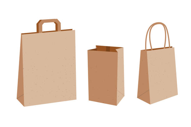 ilustraciones, imágenes clip art, dibujos animados e iconos de stock de colección vectorial de tres bolsas de papel vacías con asas y sin.  ilustración del paquete kraft aislada sobre fondo blanco. - paper bag illustrations