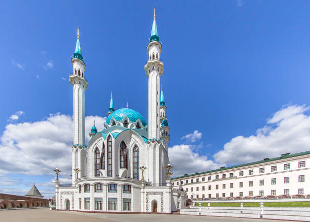 istock Kul-Sharif-Mosque in Kazan 1279109733