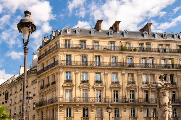 istock Paris, buildingsplace Saint-Georges 1279113951