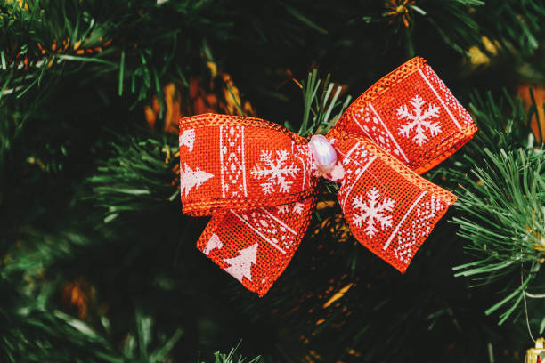 Christmas tree with big bows