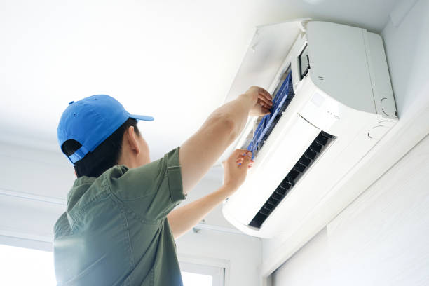 Male repair air conditioner at room, He is air technician , mechanic , engineer. Maintenance air conditioner myself. Male repair air conditioner at room, He is air technician , mechanic , engineer. Maintenance air conditioner myself. air conditioner photos stock pictures, royalty-free photos & images