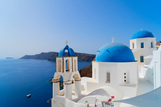 istock Oia, traditional greek village 1279281724