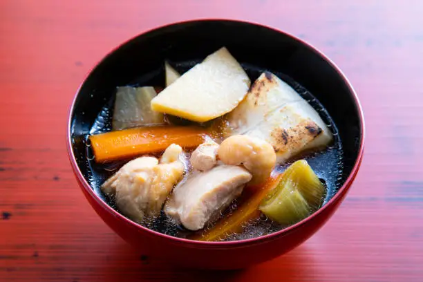 It is mainly eaten all over Japan during the New Year. There are various ways to make it depending on the area.