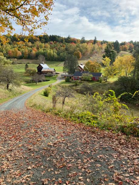 istock Quaint New England Farm 1279329343