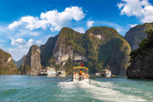 istock Halong bay, Vietnam 1279360765