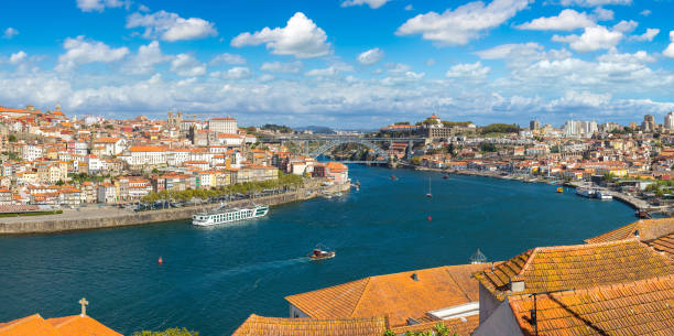 istock Dom Luis Bridge in Porto 1279367610