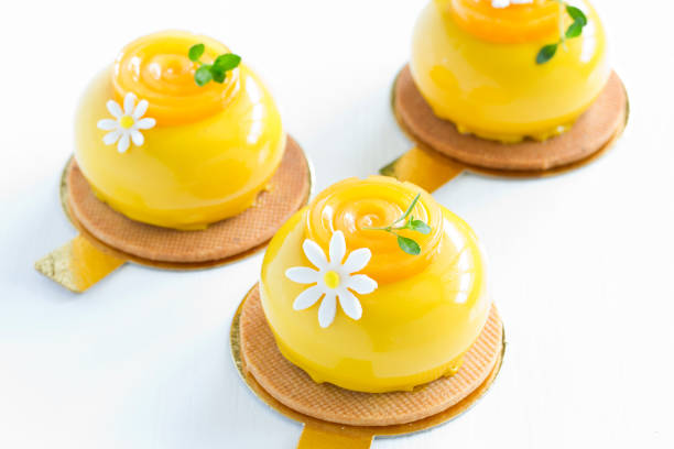 Honey cake mousse with a smooth glaze.