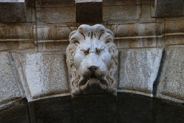 istock Lion Relief On The Bridge In Venice 1279468878