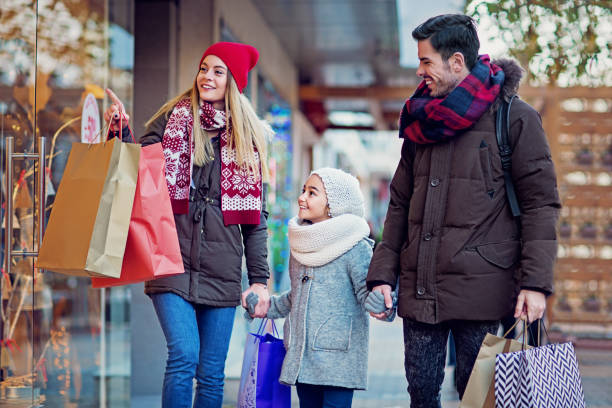 istock Young couple is shopping at Christmas 1279471668