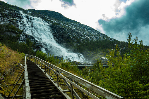 With a total drop of 612 metres, Langfoss (Langfossen) is the fifth highest waterfall in Norway.