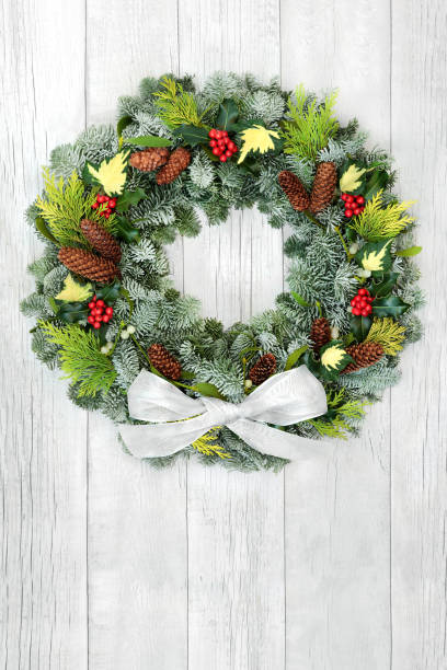 istock Wreath for Winter Solstice and Christmas 1279517896