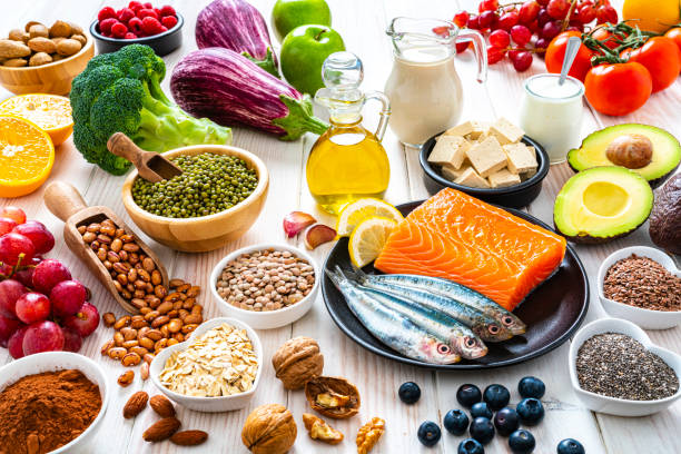 alimentos saudáveis para diminuir o colesterol e os cuidados cardíacos - chia seed healthy eating food - fotografias e filmes do acervo