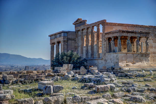 подробности колонн и архитектуры парфенона на акрополе афин греции - nike стоковые фото и изображения