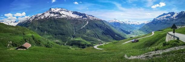 panorama ultra large de l’oberalpass - ticino canton stone switzerland water photos et images de collection