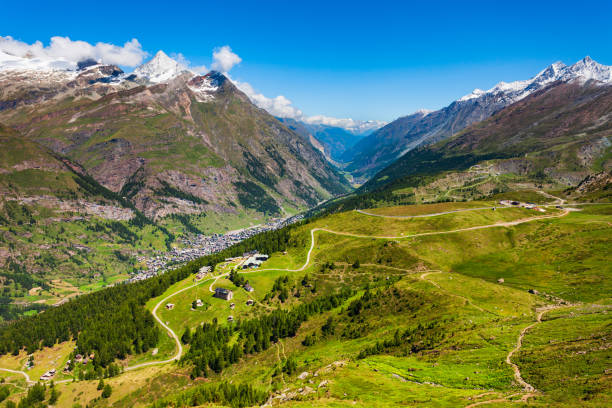 istock Matterhorn mountain range in Switzerland 1279684028