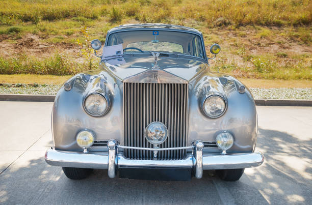 Vintage 1956 Rolls Royce Silver Cloud classic car Westlake, United States - October 19, 2019: Front view of a vintage 1956 Rolls Royce Silver Cloud Series 1 classic car. rolls royce stock pictures, royalty-free photos & images