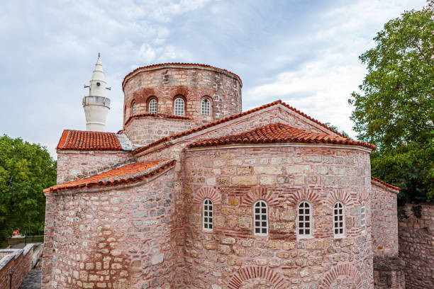 hagia sophia de vize volta vista mais perto - kirklareli - fotografias e filmes do acervo