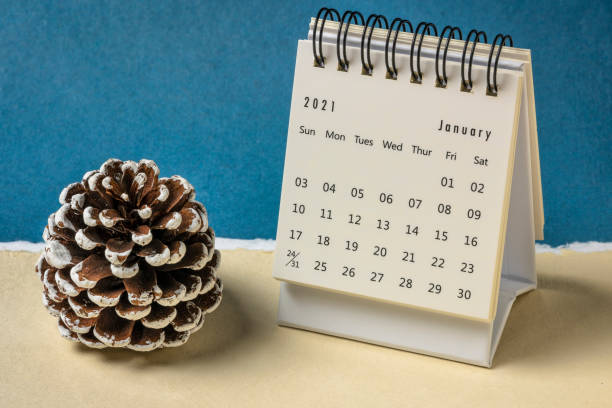istock January 2021- spiral desktop calendar 1279880920