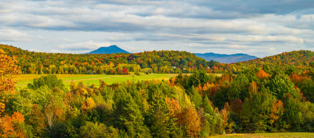 istock fall foliage season, in Vermont 1279889654