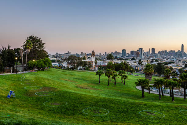 istock Mission Dolores Park at Dawn 1279892311