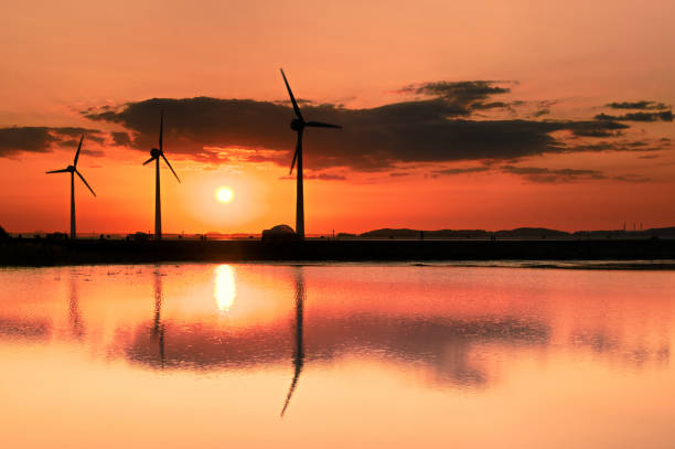 istock Tando Port Sunset VD702 1279894063