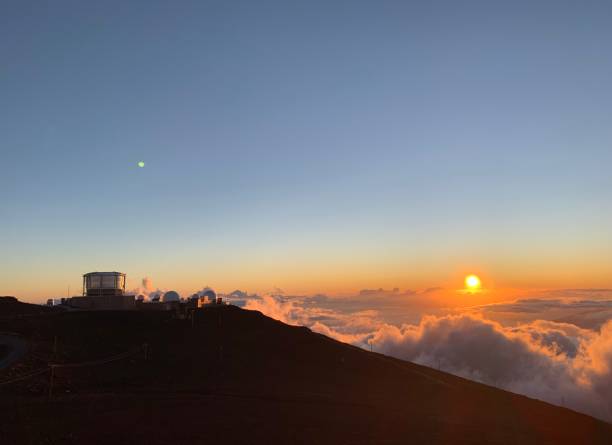 haleakala, maui, hawaii, stati uniti - sunrise maui hawaii islands haleakala national park foto e immagini stock