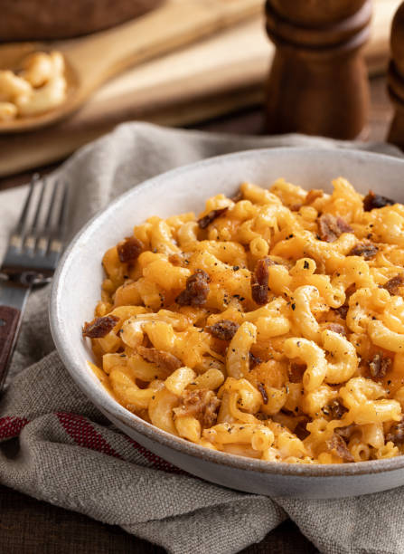 istock Bowl of Macaroni and Chheese 1279983339