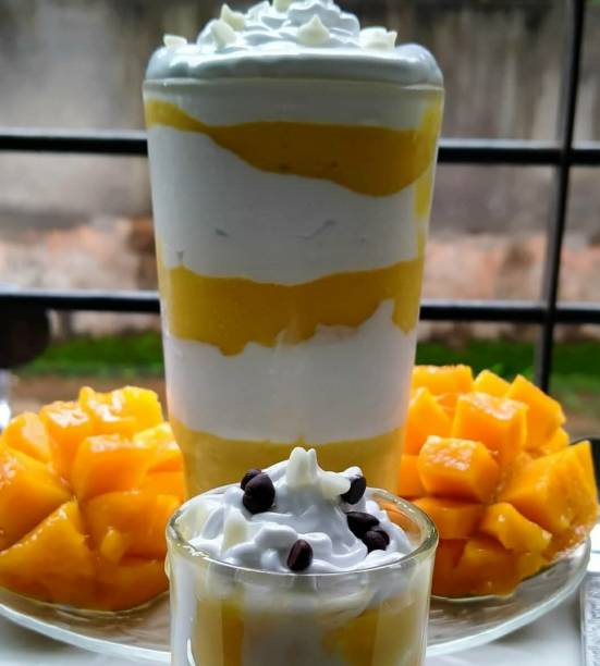 istock Delicious Mango pulps & shake with ice cream 1280007424