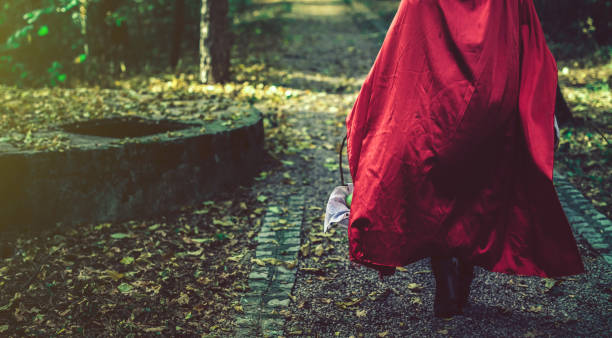 istock Little red riding hood 1280030391