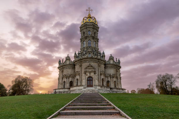 храм знаменской в дубровицком. подольск. - podolsk стоковые фото и изображения