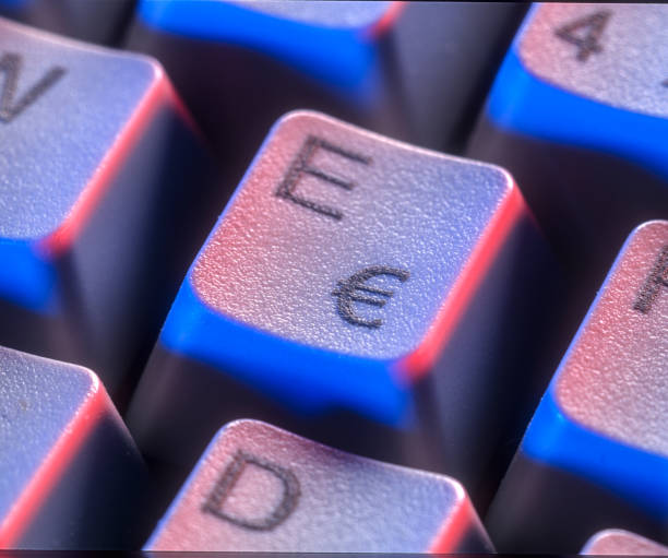 ユーロキー付きキーボード - euro symbol currency internet computer keyboard ストックフォトと画像