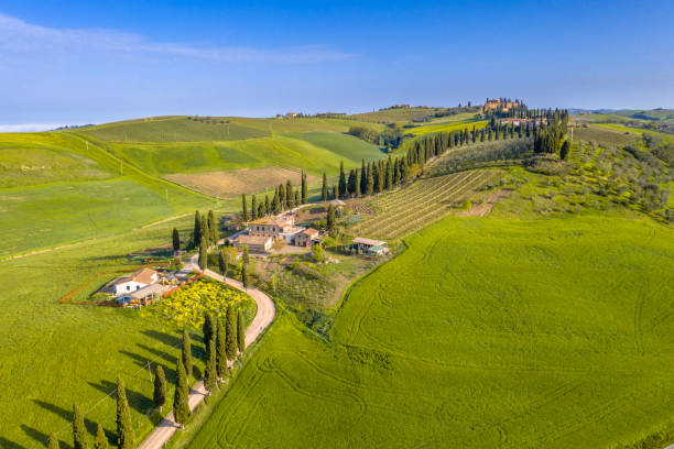 istock Aerial view Tuscany 1280048364