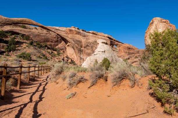 istock Arches National Park in October sunshine 1280071920