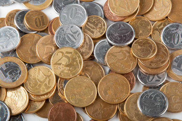 istock Real currency, money from Brazil. Stack with several Brazilian coins. 1280080139