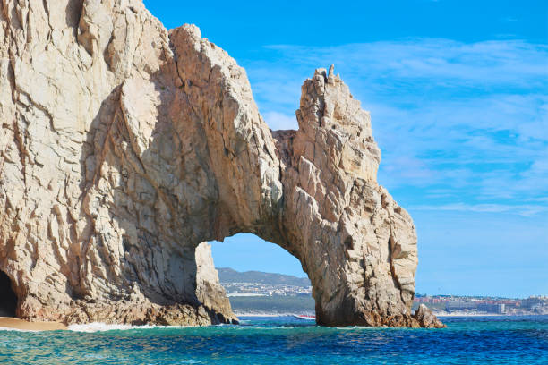 istock The arch of Los Cabos 1280082379