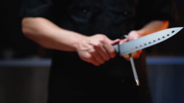 Chef sharpen knife