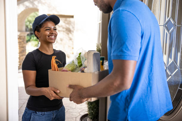 istock Food Delivery Service 1280095603