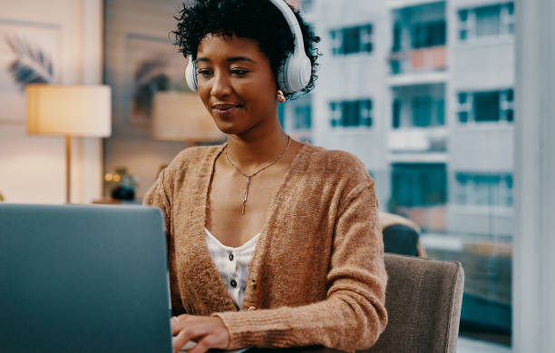 istock Music puts me in the right frame of mind 1280100164