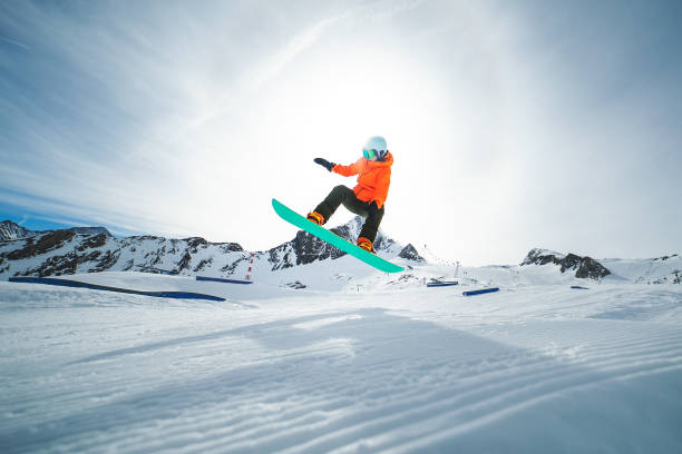 istock Winter holidays in ski resort 1280113277