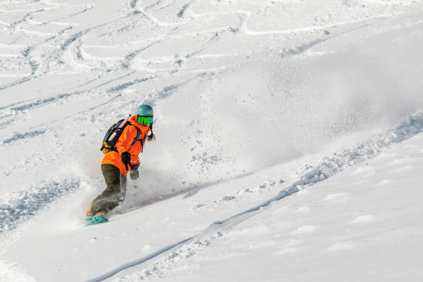 istock Winter holidays in ski resort 1280113431