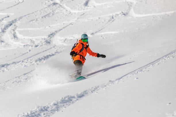 istock Winter holidays in ski resort 1280113435