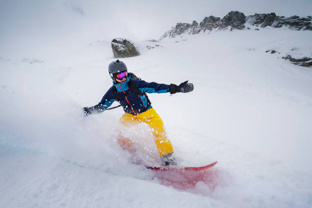 istock Winter holidays in ski resort 1280113587
